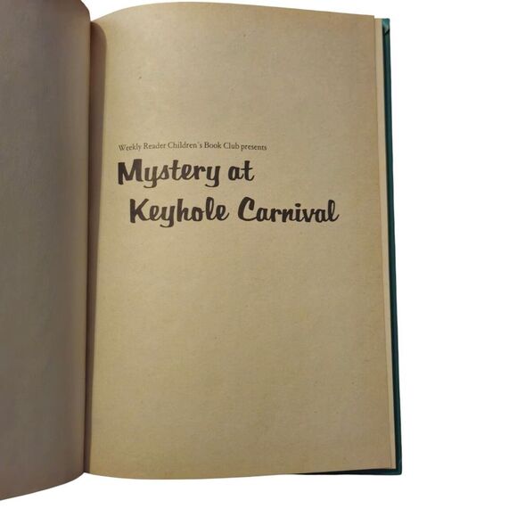 "Mystery at Keyhole Carnival" by Florence & Roxanne Heide (1977) Hardcover - Picture 8 of 9